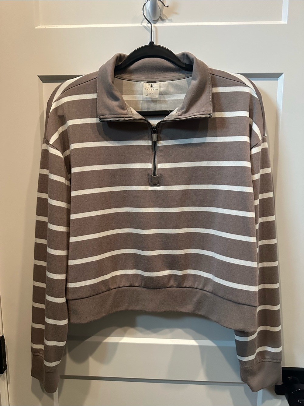 Danskin quarter zip medium